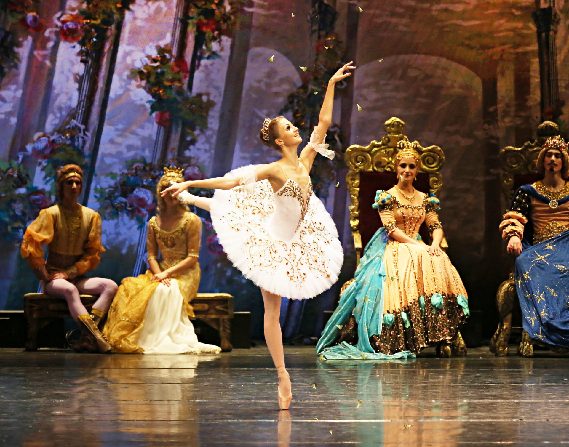 De Staatsopera van Tatarstan betovert jong en oud met het magische sprookjesballet Sleeping Beauty, met muziek van Tsjaikovski en de virtuoze choreografie van Pepita. Een must-see voor balletliefhebbers.